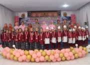 Kapolres Sarolangun dan Ketua Yayasan Kemala Bhayangkari Cabang Sarolangun Lepas 24 Anak Didik TK Kemala Bhayangkari 34 Angkatan XIX Tahun 2025/2026
